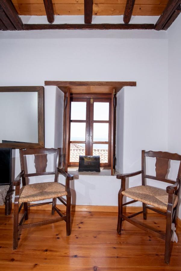 Goulas Traditional Guesthouse Monemvasia Bagian luar foto