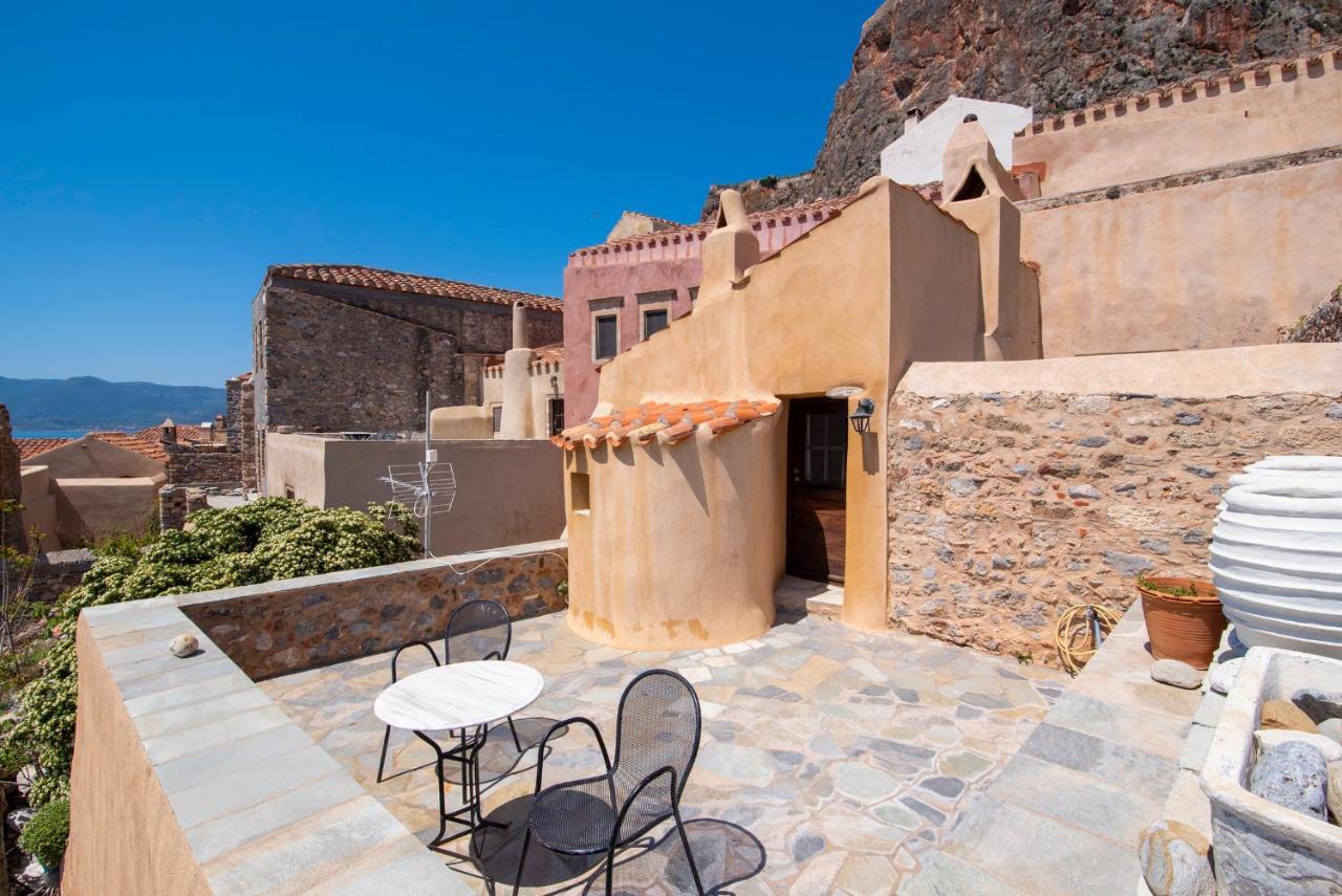 Goulas Traditional Guesthouse Monemvasia Bagian luar foto