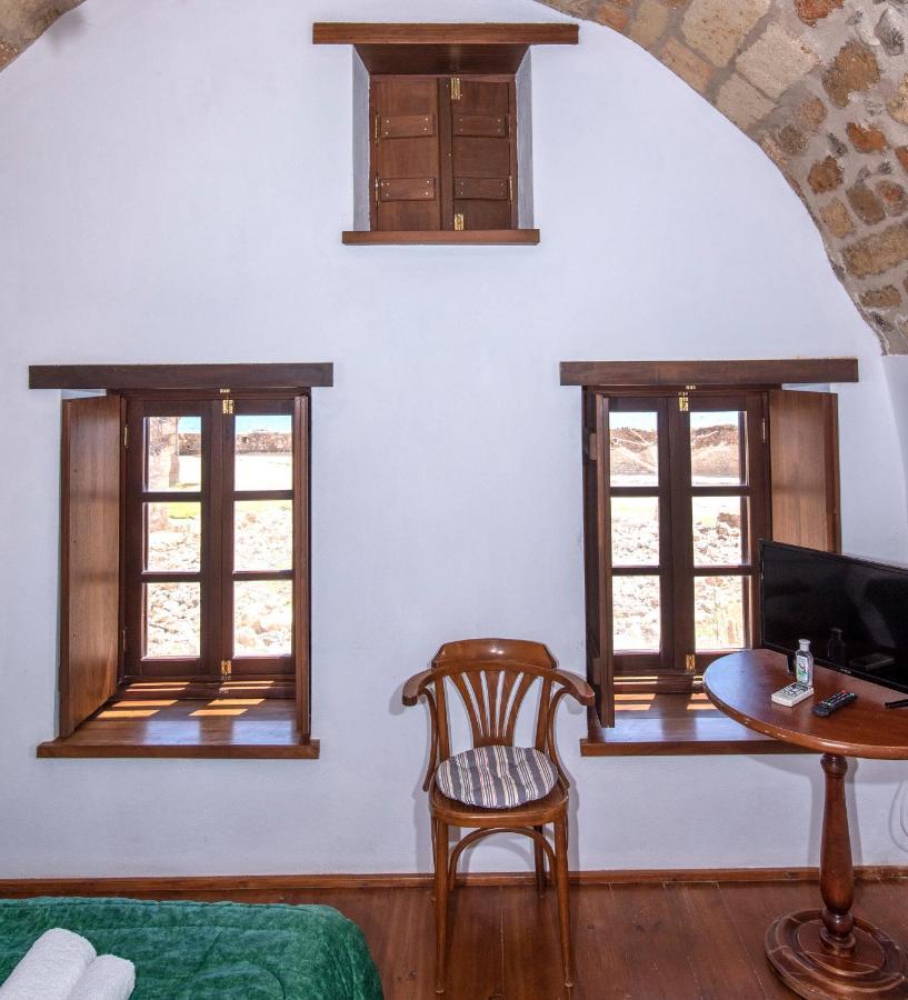 Goulas Traditional Guesthouse Monemvasia Bagian luar foto