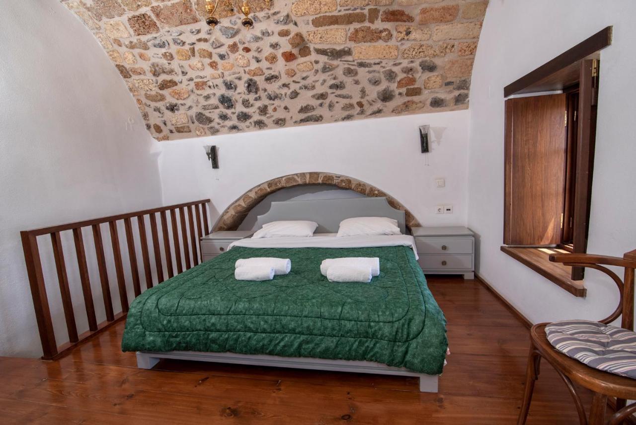 Goulas Traditional Guesthouse Monemvasia Bagian luar foto