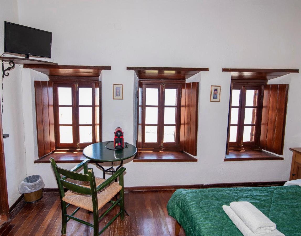 Goulas Traditional Guesthouse Monemvasia Bagian luar foto