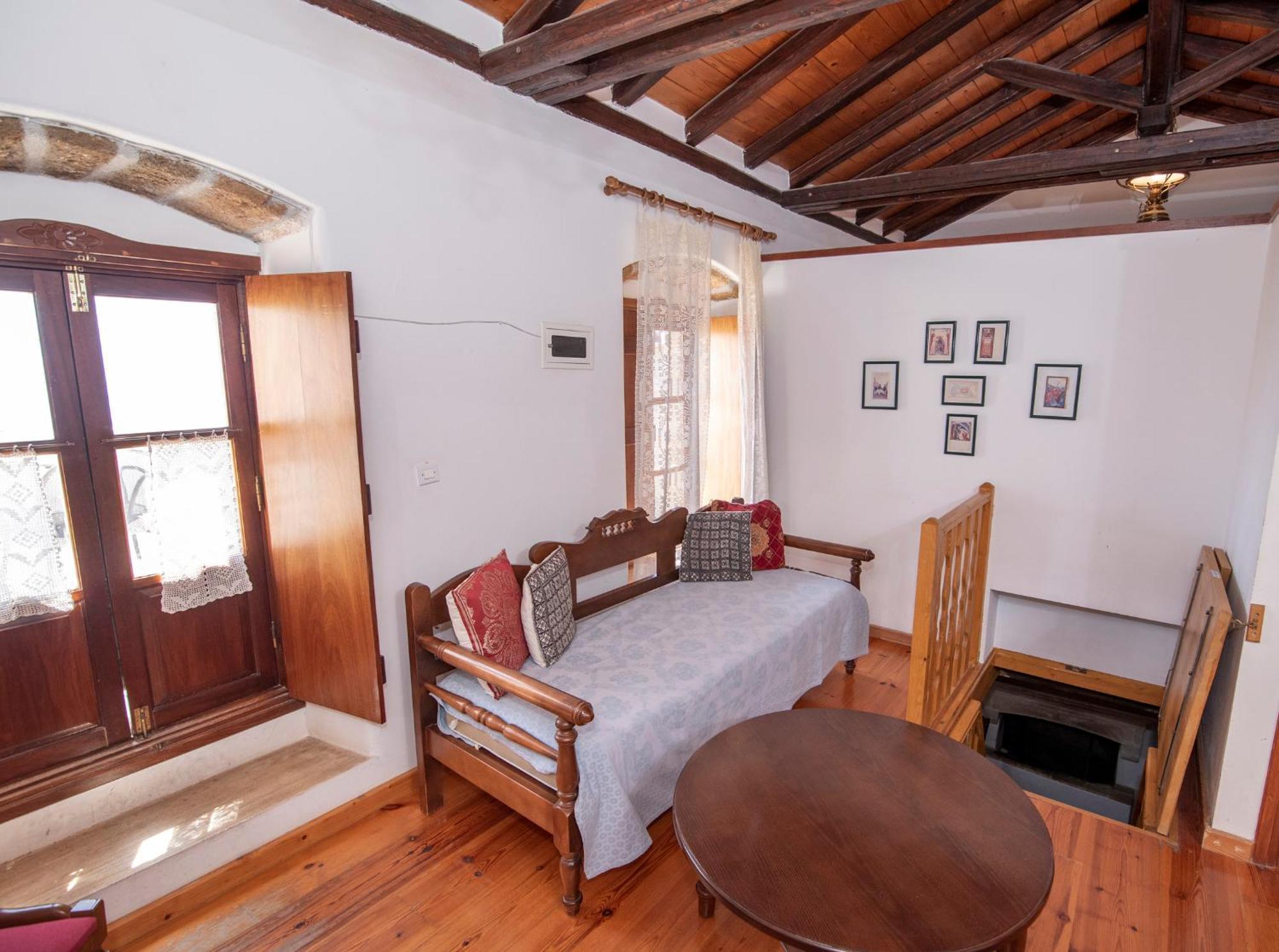 Goulas Traditional Guesthouse Monemvasia Bagian luar foto