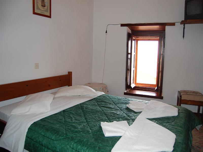 Goulas Traditional Guesthouse Monemvasia Bagian luar foto