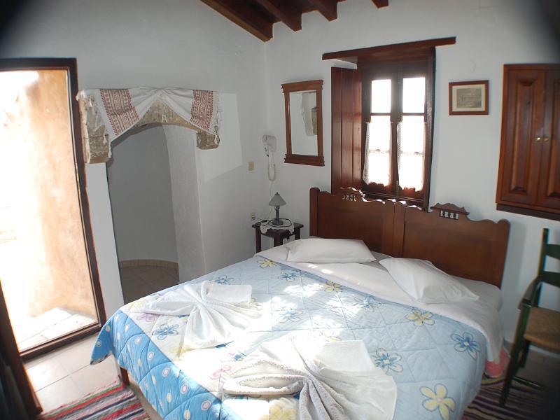Goulas Traditional Guesthouse Monemvasia Bagian luar foto